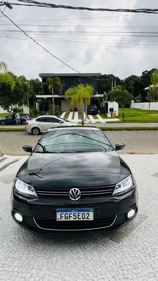 Volkswagen Jetta 2.0 Tsi Highline 4p 211 Hp