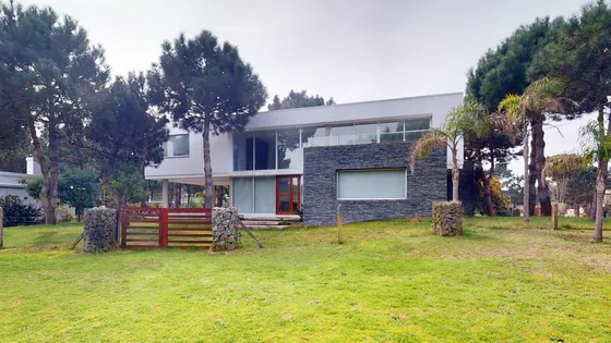Casa 7 Ambientes En Venta En Pinamar - La Herradura
