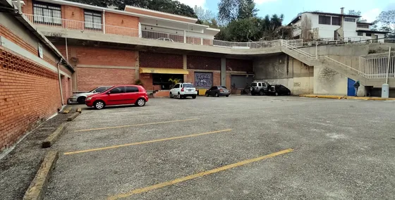 Local Comercial En Venta. San Antonio De Los Altos. Of