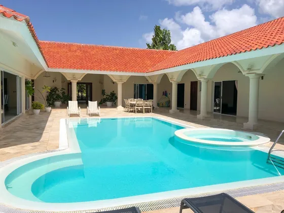 Renta De Villa: Casa De Campo, 5 Dormitorios, Playa - 12 Min A Pie