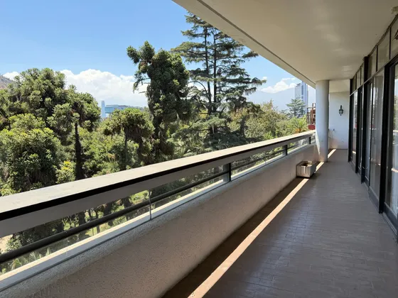 Exclusivo Depto 4d-4b Con Vista Despejada Al Parque Forestal