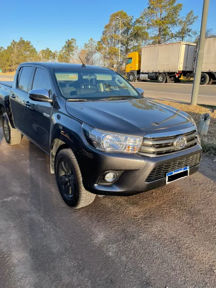 Toyota Hilux 2.4 Cd Sr 150cv 4x2