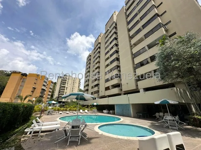 En Alquiler Apartamento En Macaracuay, Calle Ciega Con Vigilancia, Piscina, Parque Infantil, Gimnasio, Pista De Trote, Bella Vista Al Avila, Vi Mls #25-21947 