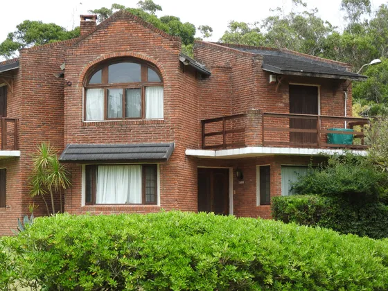 Hermosa Casa,con Vista Al Mar A 100 M Del Desplayado Impecable Estado