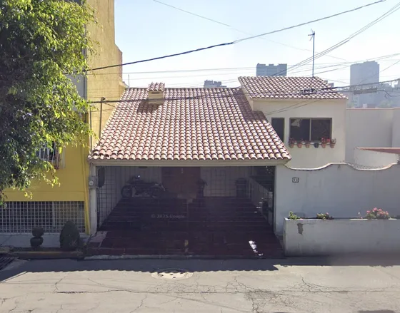 Casa En Venta De Recuperación Bancaria, Manuel Ávila Camacho, Naucalpan, Edomx. Epg*