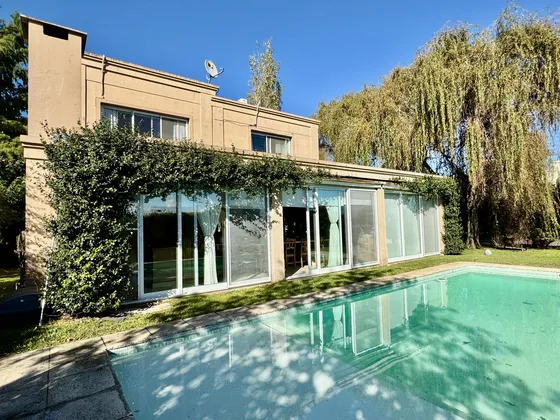 Casa En  Venta Barrio El Rocio Canning