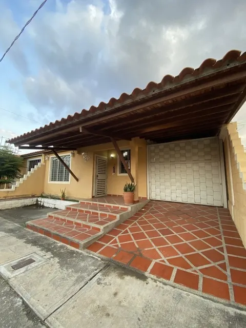Cr Vende Casa Semi-amoblada En La Urb. La Trigaleña Ii, Cabudare