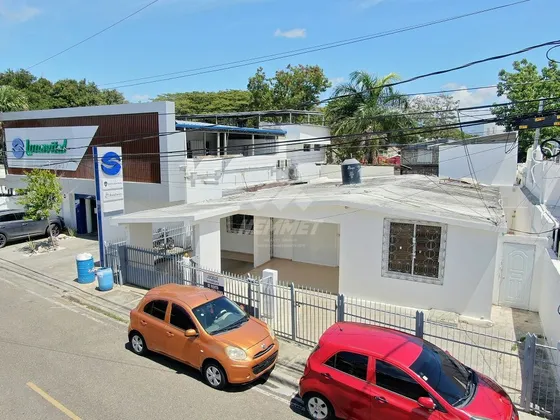 Local Comercial Los Jardines Metropolitanos Stgo.