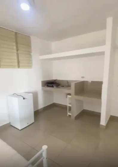 Alquiler Estudio Amueblado Ubicado En Evaristo Morales, Santo Domingo