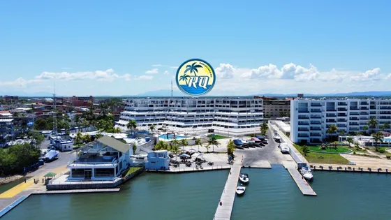 Res. Gran Marina Tucacas - Apartamento En Venta - Torre (a)