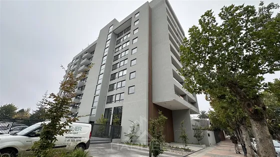 Departamento En Venta 2d/1b Con Amplia Terraza Edif Raices
