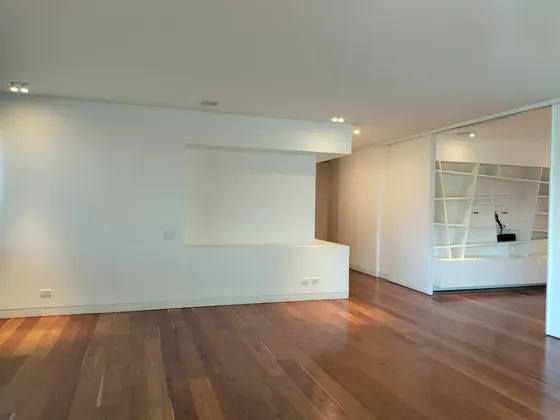 Apartamento En Arriendo En Altos Del Poblado, Poblado