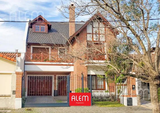 Chalet De 3 Dormitorios En Venta En Temperley