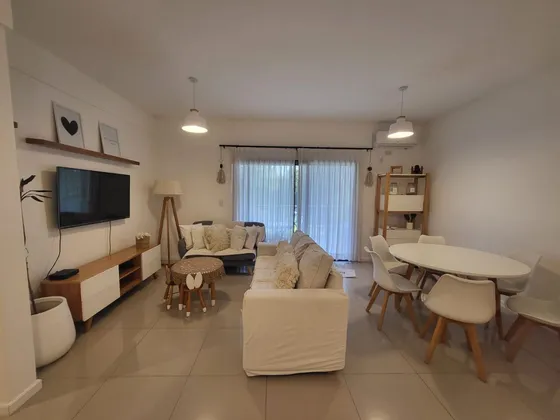 Departamento En Venta 3 Ambientes Maria Eugenia Rv