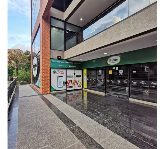 Alquilo Local 261m2 Vizcaya 3325