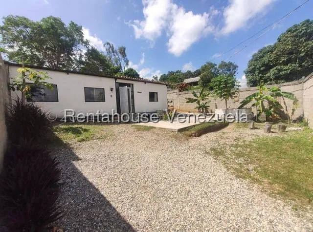 Venta Bella Casa Remodelada Al Estilo Moderno En Urbanismo Privado De Agua Viva Cabudare Gabriela C