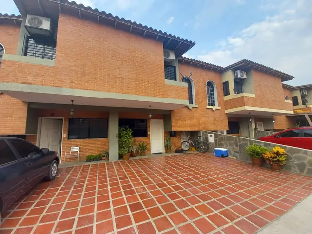 Townhouse En Venta San Diego. El Remanso (mer)