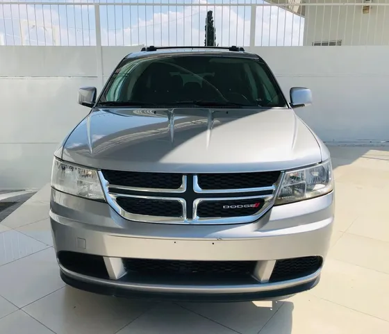 Dodge Journey 2.4 Se 7 Pasajeros At