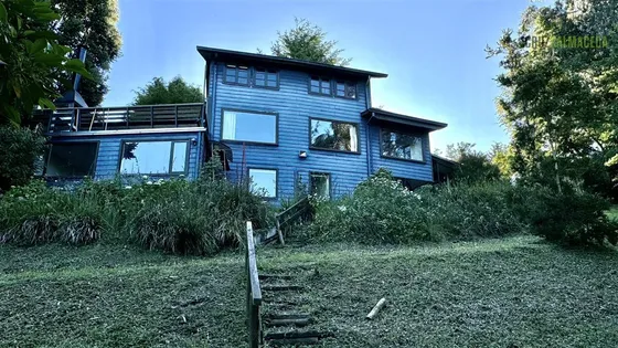 Casa En Venta De 5 Dorm. En Puerto Varas