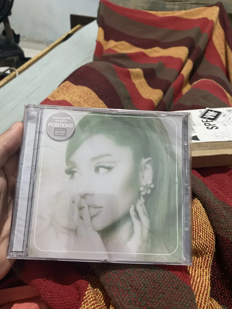 Cd Ariana Grande - Positions Deluxe (novo E Lacrado