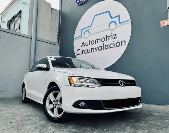 Volkswagen Jetta 2.5 Style Active Tiptronic At