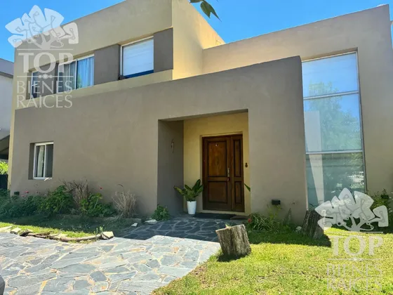 Casa  En Venta Ubicado En Los Sauces, Nordelta, Tigre