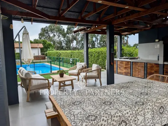 En Venta 3 Casas Juntas En Condominio Privado De M...