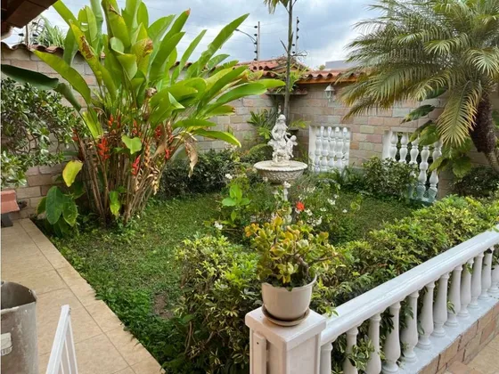 Vendo Casa 480m2 El Cafetal Santa Ana 1265