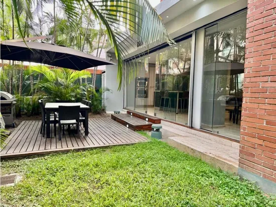 Alquilo Pb 300m2 Campo Alegre 8851