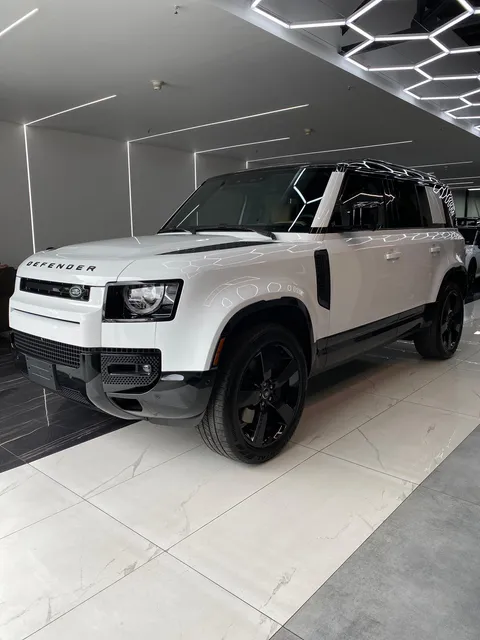Land Rover Defender 3.0