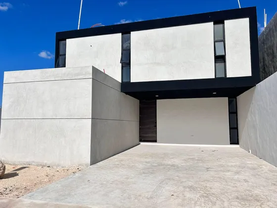 Casa En Venta Merida, Privada Praderas Del Mayab, San Diego Cutz, Mod. Ambar, Entrega Inmediata.