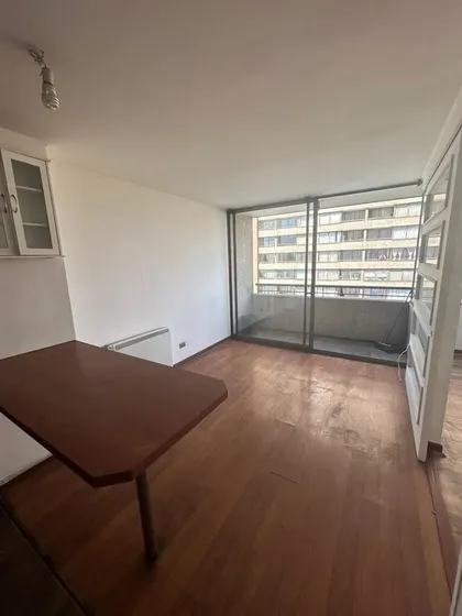 Departamento En Venta De 1 Dorm. En Recoleta
