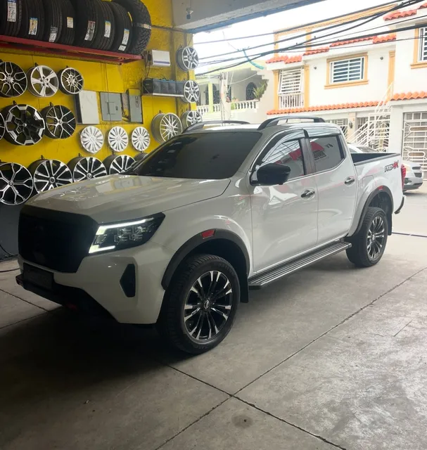 Nissan Frontier Pro Americana
