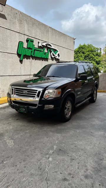 Ford Explorer Eddie Bauer