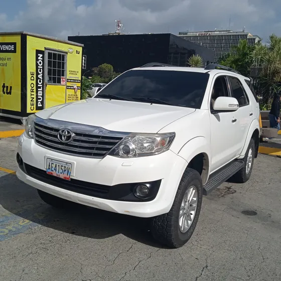 Toyota Fortuner Automatico