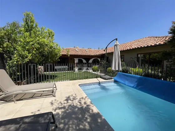 Casa En Venta De 3d Colegio Pedregales Piedra Roja Chicureo