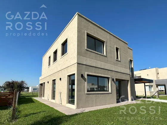 Excelente Casa En San Simon