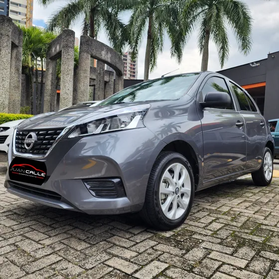 Nissan March 1.6 Sense At
