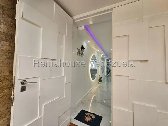 Rt Casa En Venta Santa Ines Mls 25-21288