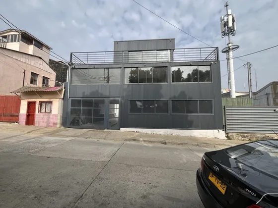 Arriendo Comercial En Cerro Placeres, Valparaíso | Oficinas