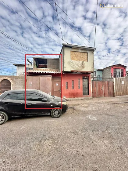 Casa En Venta De 2 Dorm. En Alto Hospicio