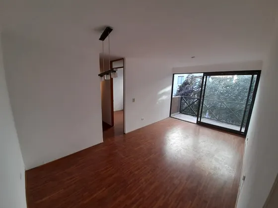 Agradable Departamento, Sector Metro Chile-españa