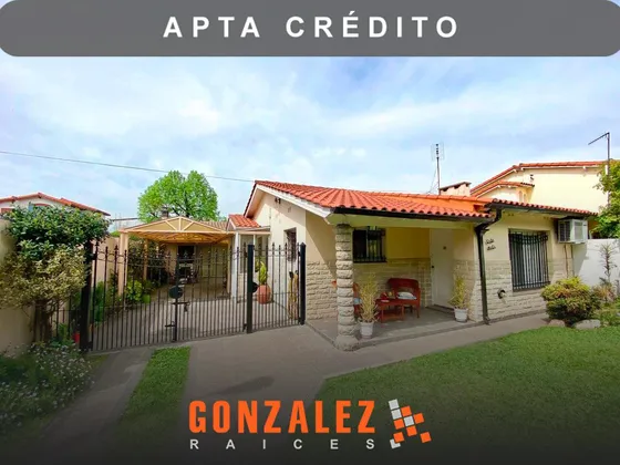 Casa 3 Amb En Ciudad Evita - Con Piscina