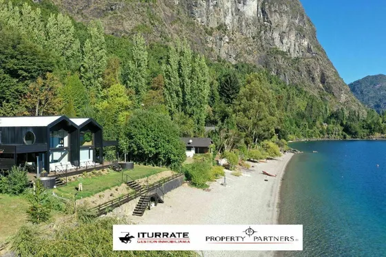 Increíbles Casas Twins Borde Lago