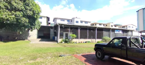 Lh Galpón En Venta Sector Las Flores 