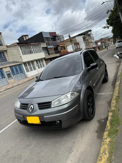 Renault Megane 2 2.0 Dynamique Hb