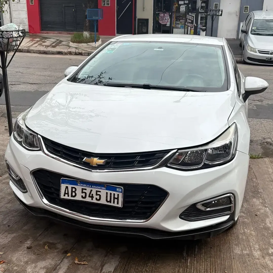 Chevrolet Cruze 5p Lt