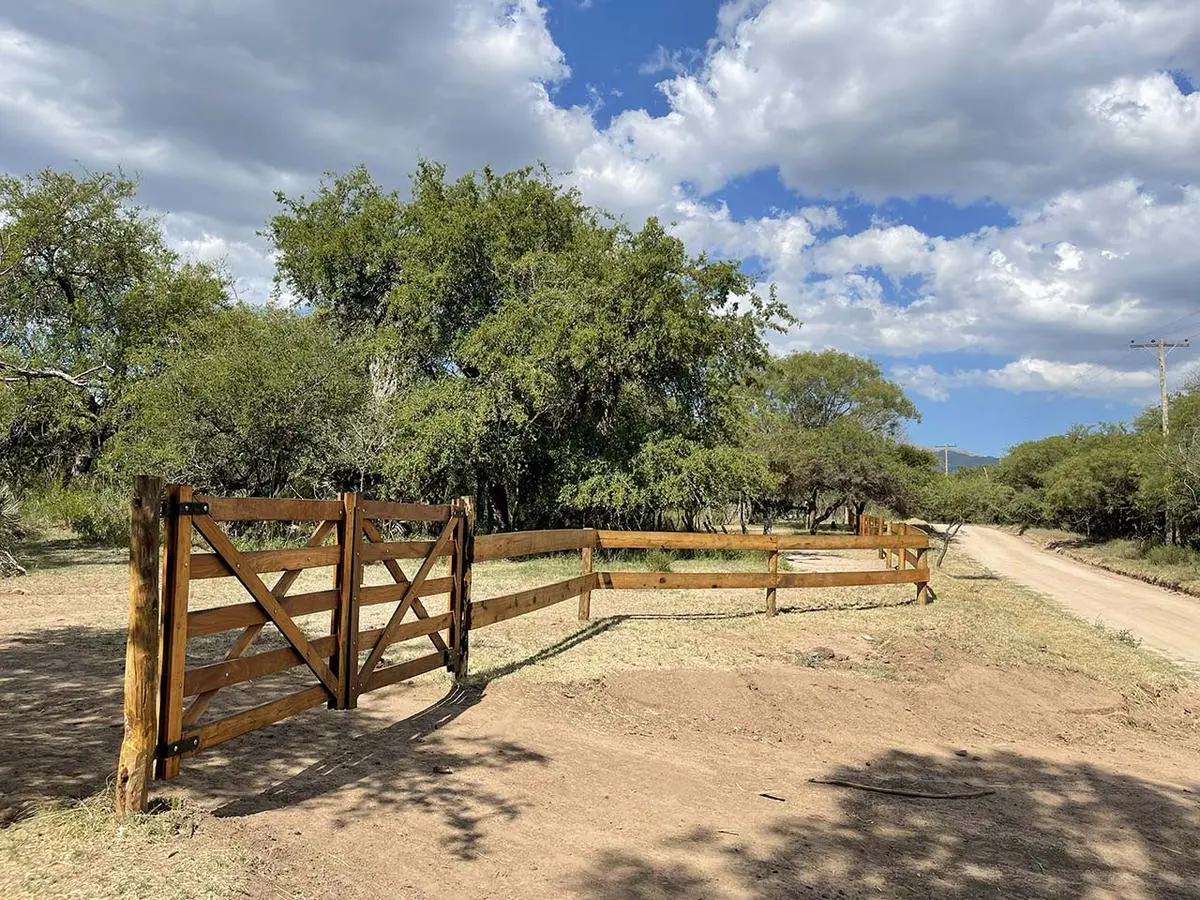 Terrenos En Venta En Cortaderas, Paraíso Escondido