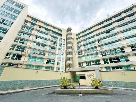 Viva La Experiencia De Lomas De Las Mercedes En Este Espectacular Apartamento En Alquiler.mls#25-12759 Gm