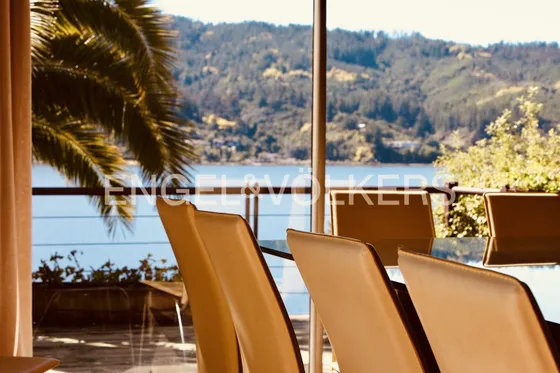 Exclusiva Casa En Primera Línea Lago Vichuquen